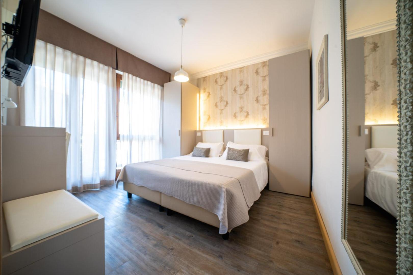 ברדולינו B City Hotel מראה חיצוני תמונה