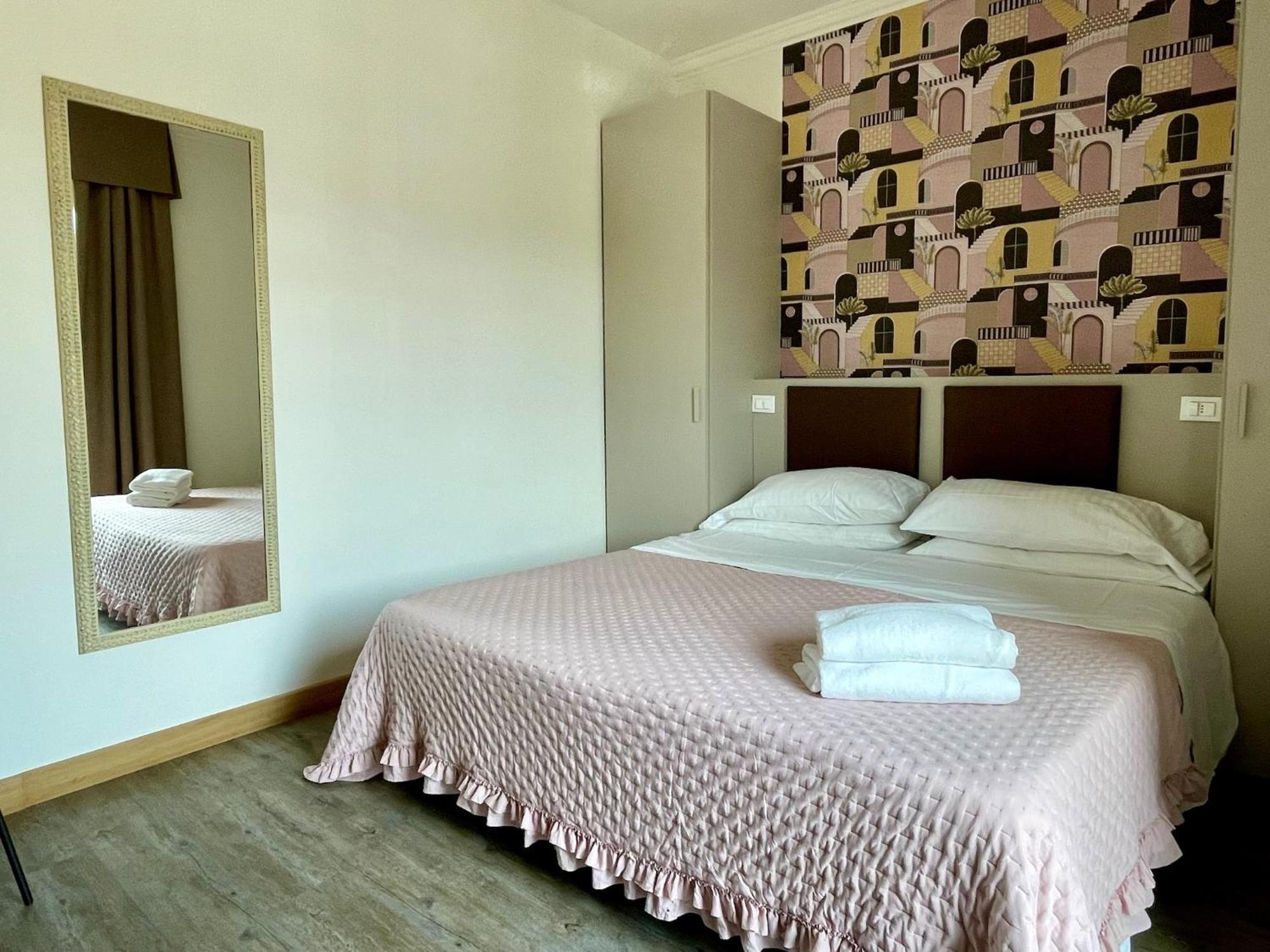 ברדולינו B City Hotel מראה חיצוני תמונה