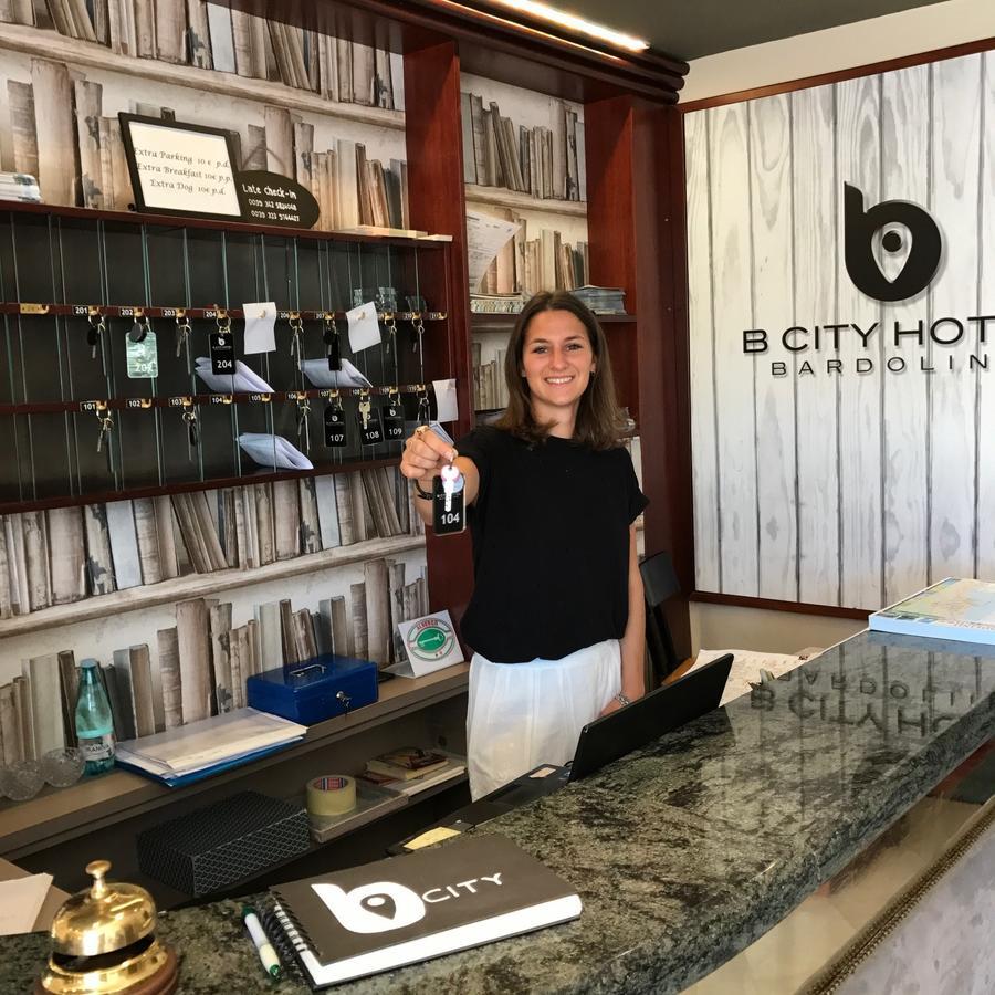 ברדולינו B City Hotel מראה חיצוני תמונה