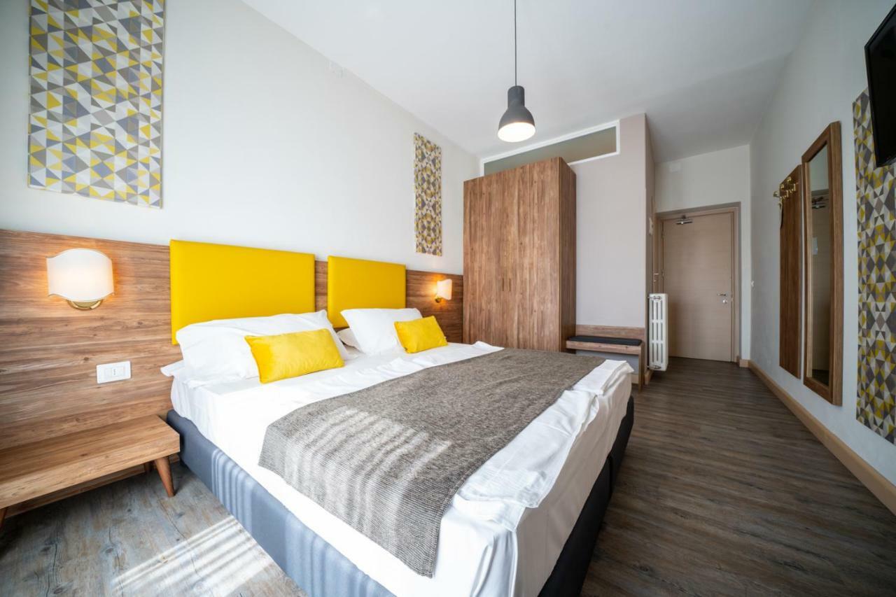 ברדולינו B City Hotel מראה חיצוני תמונה