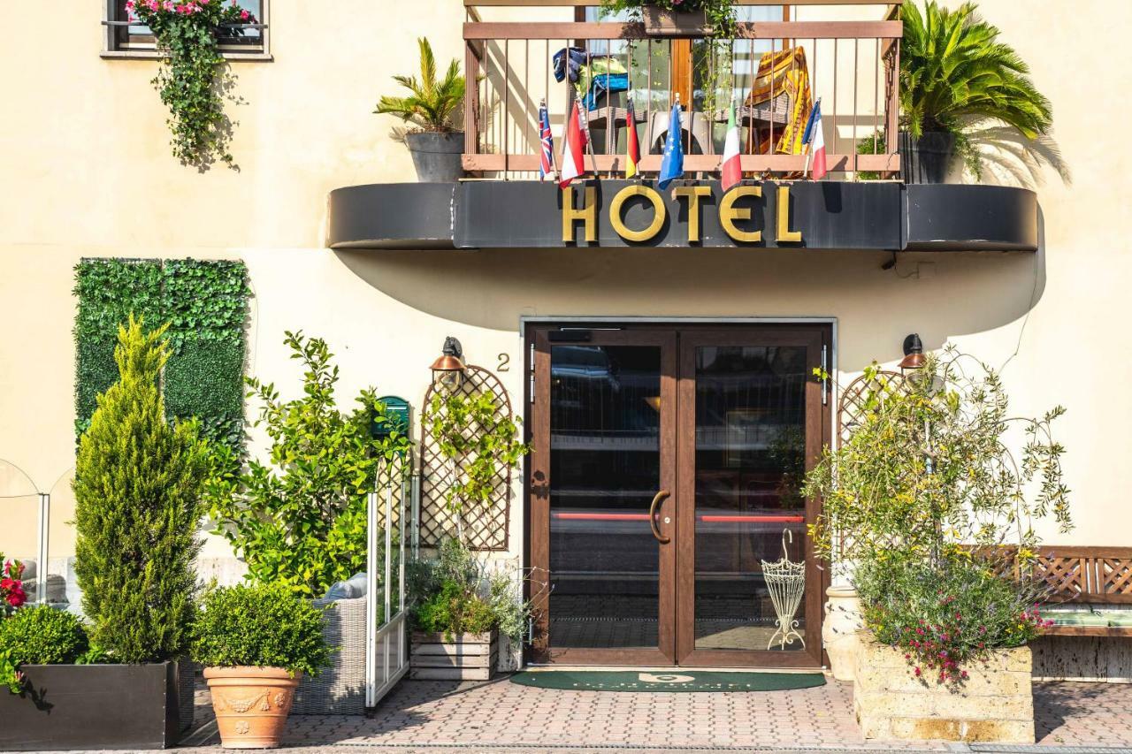 ברדולינו B City Hotel מראה חיצוני תמונה
